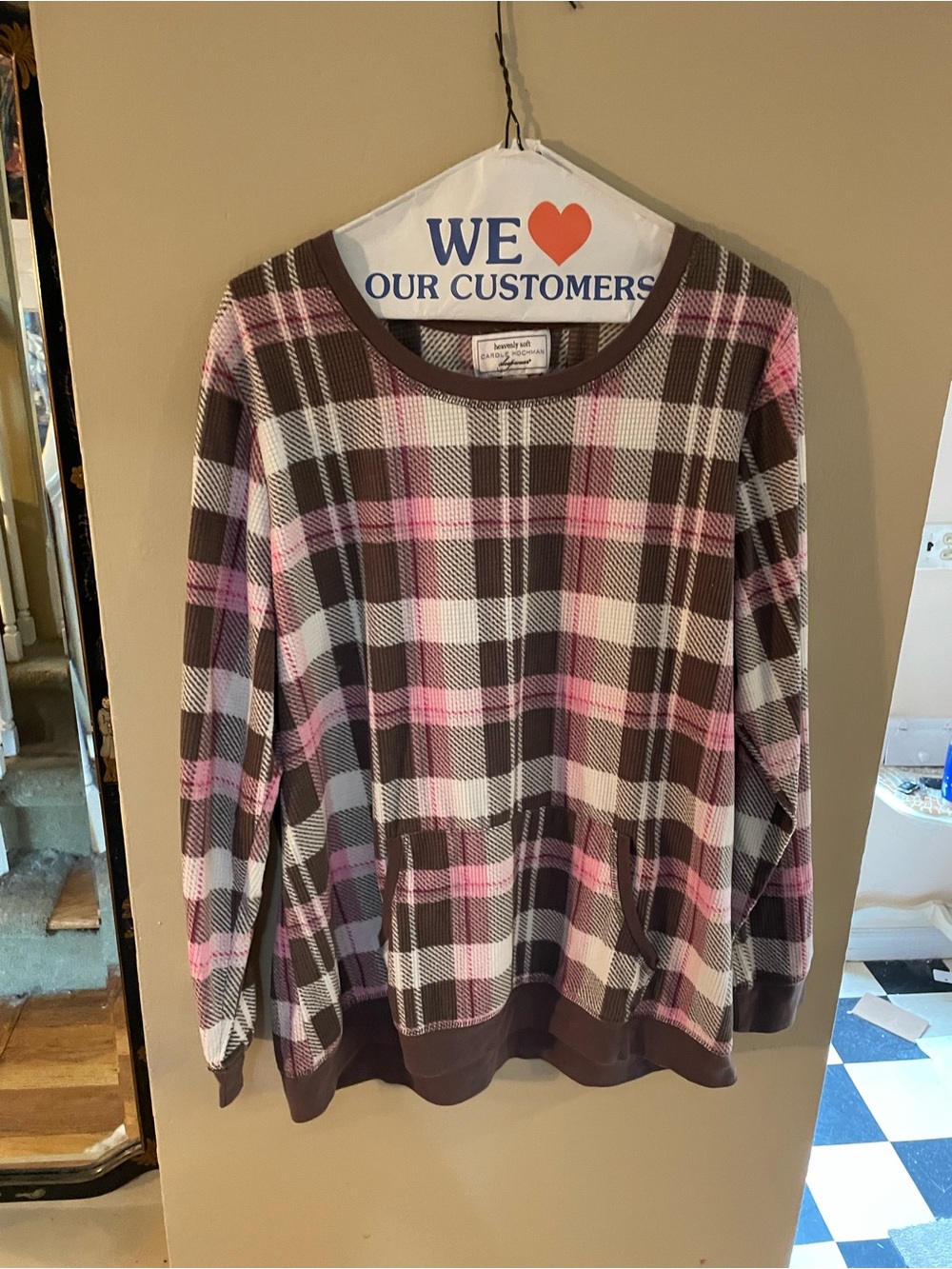 Heavenly soft Carole Hochman Pink, Brown & Cream Plaid Crewneck fleece Sweater